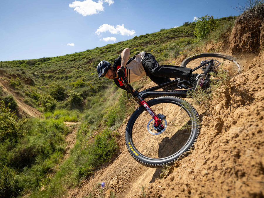 580 Wh removable battery